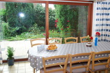 Ferienwohnung in Kellenhusen - Haus Hegen - Whg A - Esstisch mit Blick auf die Terrasse