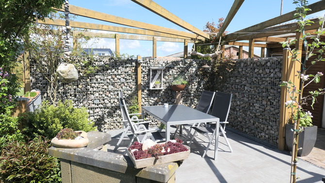 Ferienwohnung in Fehmarn OT Landkirchen - Haus am Feld - Ihre Terrasse natürlich mit eigenem Grill