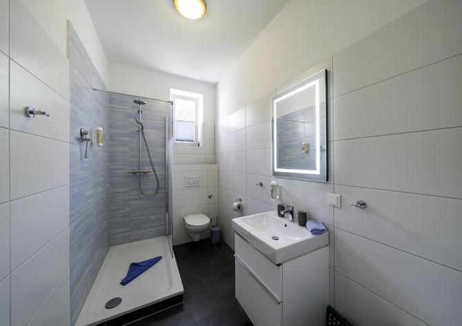 Ferienwohnung in K&uuml;hlungsborn - Ostsee-Domizil Sandburg - Bad