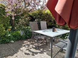 Fewo 7 mit Süd- Terrasse, Garten ,Trampolin, Tischtennis