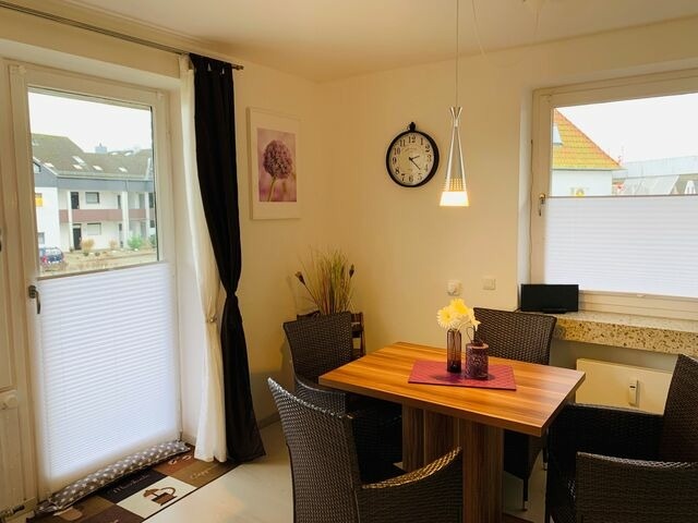 Ferienwohnung in Dahme - Fewo Dahme mit gro&szlig;em Balkon & Strandkorb N&auml;he Seebr&uuml;cke - Bild 3