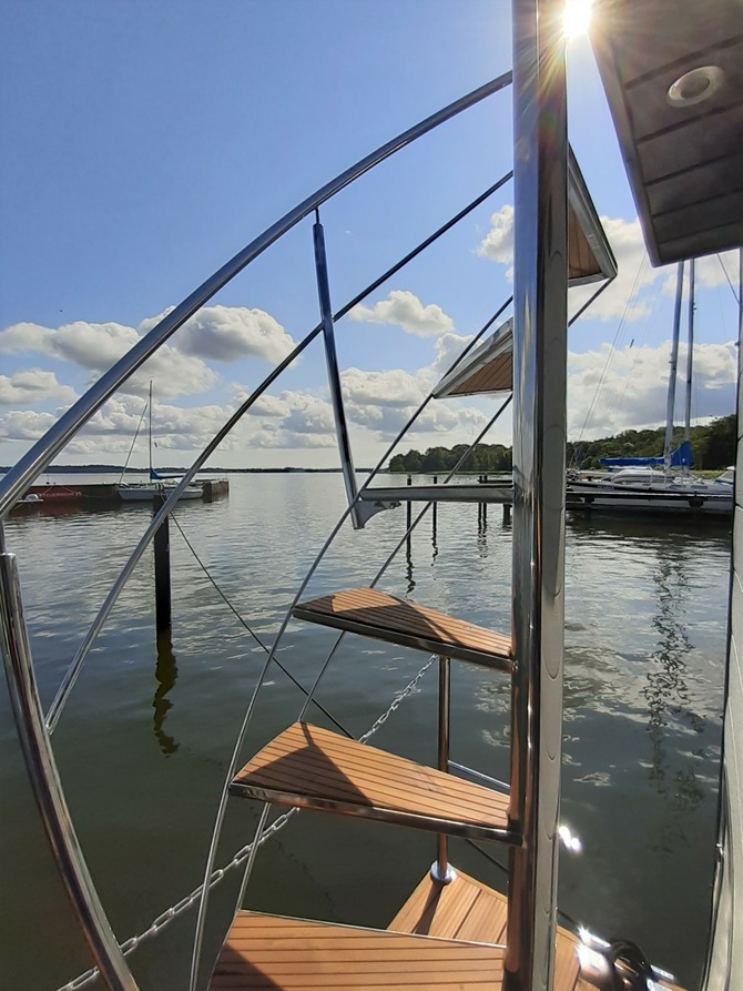Ferienwohnung in Schleswig - Hausboot Hilja - Treppe zur Dachterrasse
