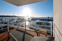 Apartment 13 "M&ouml;wennest", Blickrichtung offenes Meer/Binnenhafen Nord