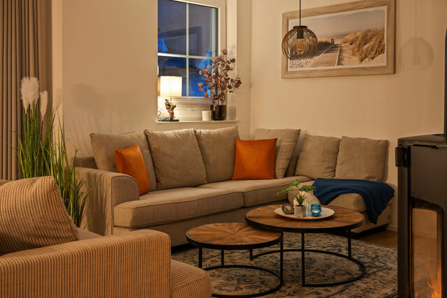 Ferienhaus in Dranske - R&uuml;genzauber Reetdachhaus mit Sauna u. Kamin | Strandn&auml;he | Garten - Bild 16