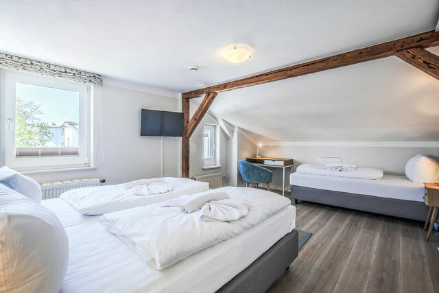 Ferienwohnung in Binz - Villa Iduna / Ferienwohnung No. 12a - 2. OG mit Balkon nach Osten - Bild 12