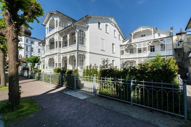 Ferienwohnung in Binz - Villa Iduna / Ferienwohnung No. 12a - 2. OG mit Balkon nach Osten - Bild 20