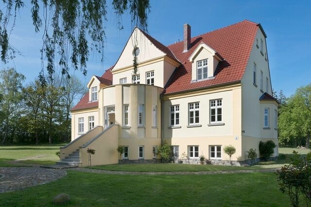 Ferienwohnung in Neuenkirchen (R&uuml;gen) - R&uuml;gen Ferienwohnung 8 am Wasser Gut Grubnow mit WLAN und Sauna - Bild 12