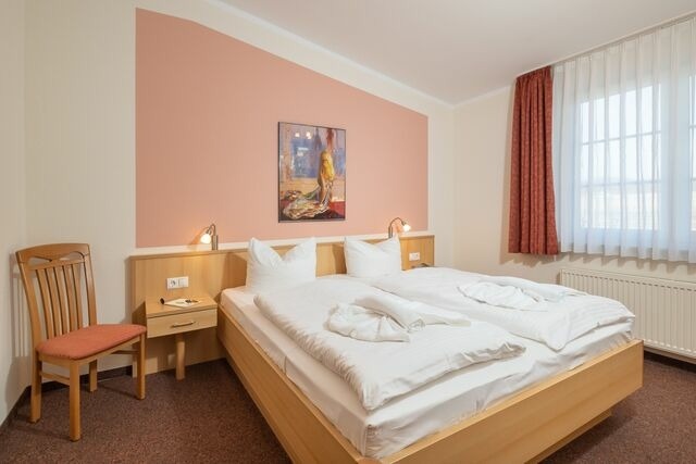 Ferienwohnung in Sellin - Ferienwohnung Margaretha, App. 18 - Bade- & Saunawelt t&auml;glich inklusive - Bild 9