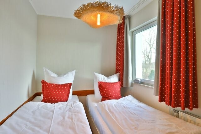 Ferienwohnung in Middelhagen - Ferienwohnung Salzwiesen mit eigenem Saunarohrhus - Bild 17