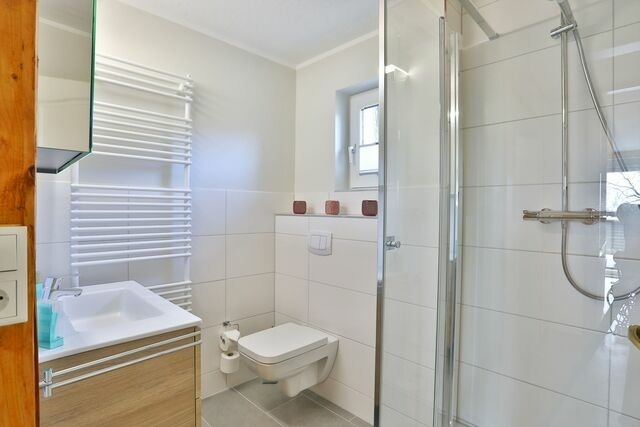 Ferienwohnung in Middelhagen - Ferienwohnung Salzwiesen mit eigenem Saunarohrhus - Bild 24